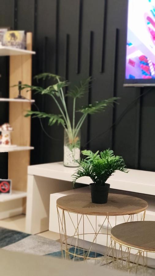 Resort Living Condominium Unit In Metro マニラ市 エクステリア 写真